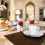 Casa Malena Bed & Breakfast 3*